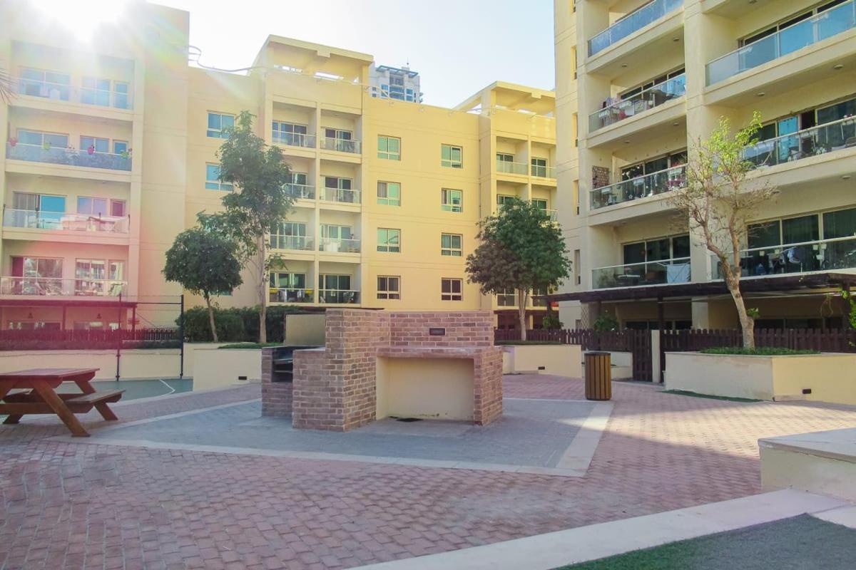 Frank Porter - Al Thayyal 2, The Greens Dubai Exterior foto